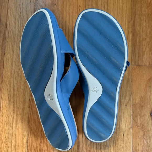 Clark’s Sandals - Picture 2 of 3